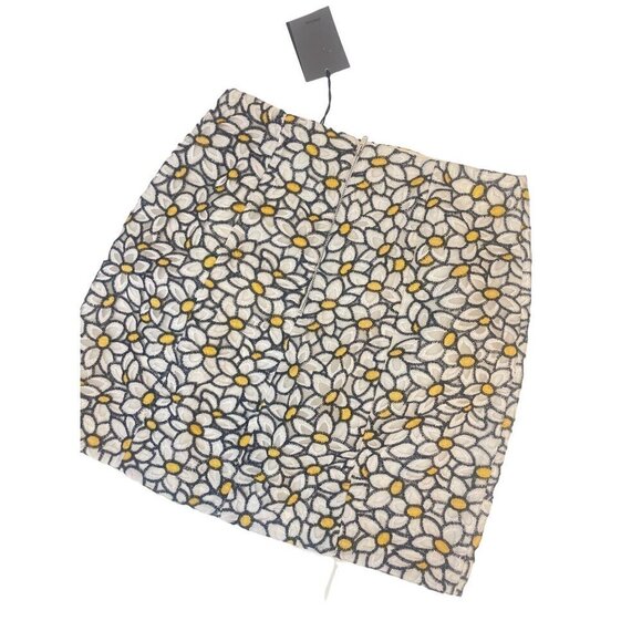 Revolve NBD Embroidered Miniskirt in White Daisy size Small Fits 4 NWT - Picture 3 of 6